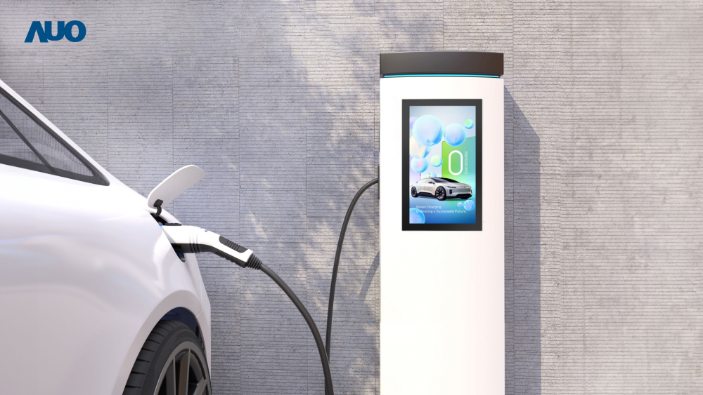 友達〝EVSE車用充電樁解決方案〞專為電動汽車充電樁設計，具有高亮度、克服戶外艱難環境的耐溫、耐紫外線等特性，並搭載散熱性及擴充性強的高效能工業電腦，可實現人機互動訴求，如資訊顯示、支付等應用