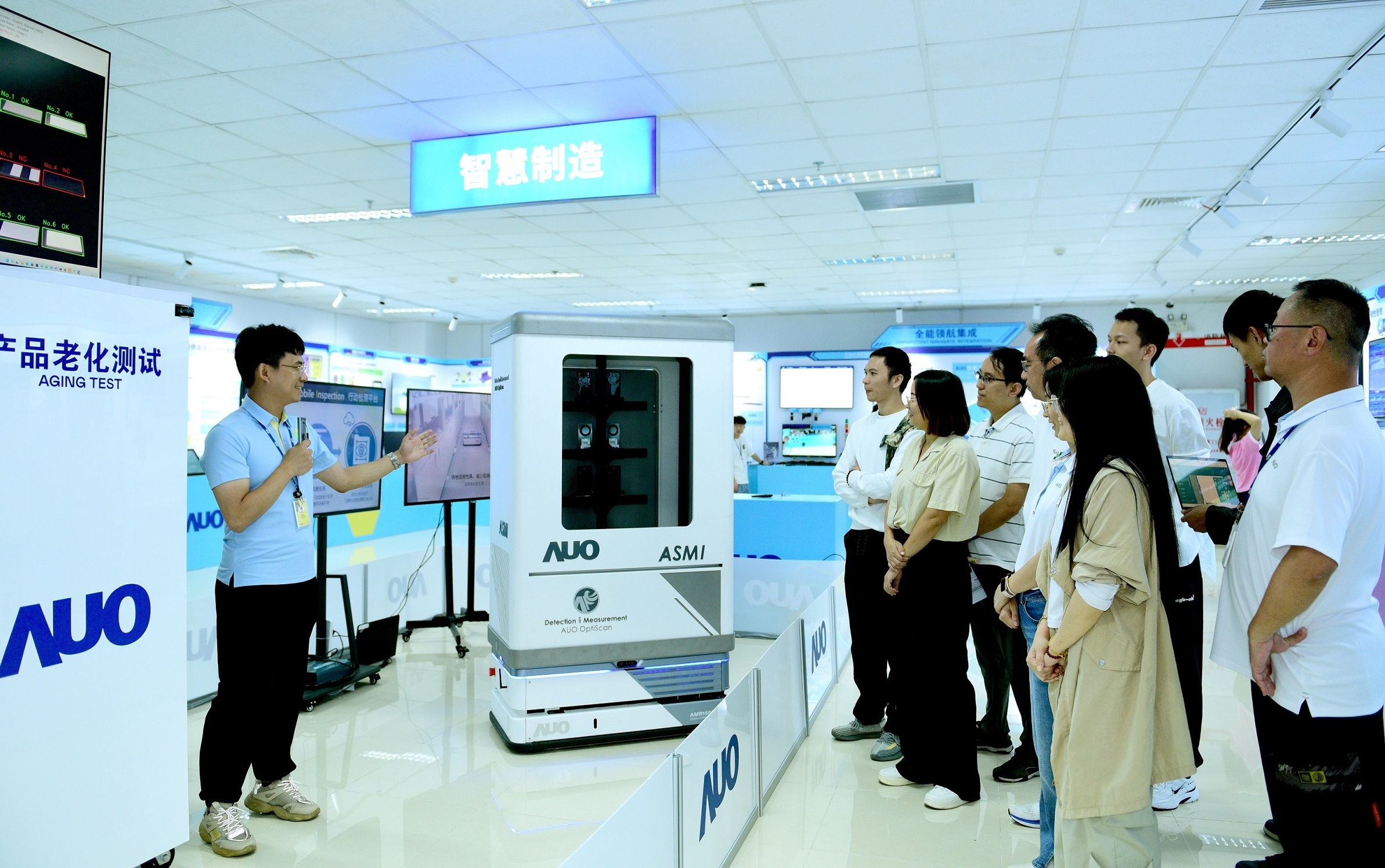 世界杯下单平台网站官网厦门将5G+ABC技术串联生产管理全流程，打通研发、采购、生管、制程、设备、质量等产品全生命周期制造流程，完成数字化设计、智慧供应链、智能座舱、全流程设备管理、数据驱动优化、智慧在线检测、智慧品管等自适应生产模式升级