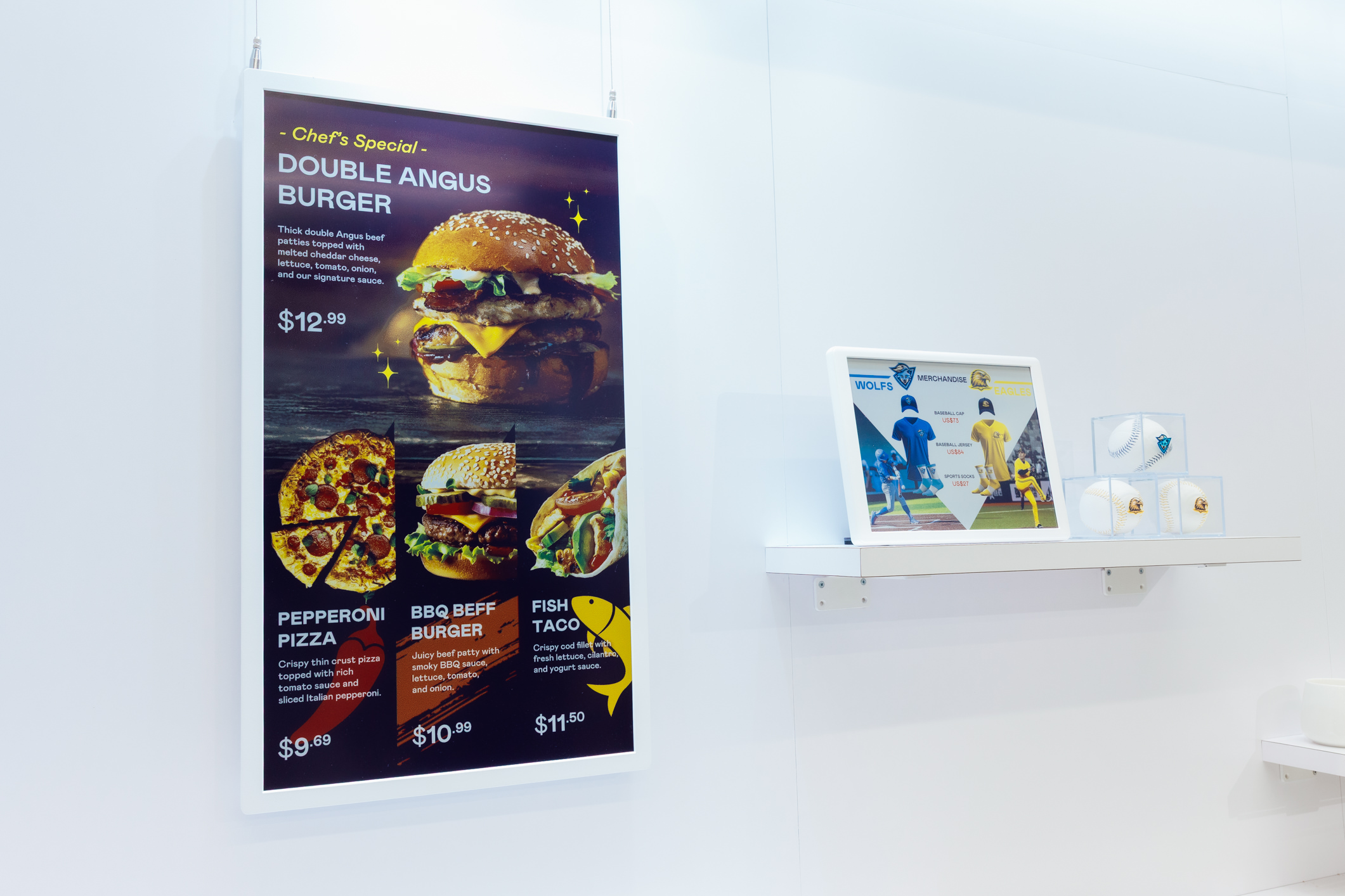 达擎开发的低功耗、全彩的aecoPost电子纸解决方案，仅在更新画面时需要微量的电力驱动，无需布建电线的便捷设计，使其可灵活应用、弹性选择置放处；可搭配aecoTag电子货架卷标解决方案，驱动商店内所有数字广告牌和电子货架卷标，以远程控制实现动态变价，提升门市人员作业效率，并以无纸化落实永续经营目标。